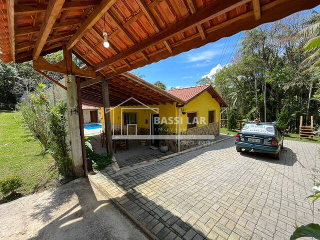 Casa para Venda em Embu-Guaçu - 5